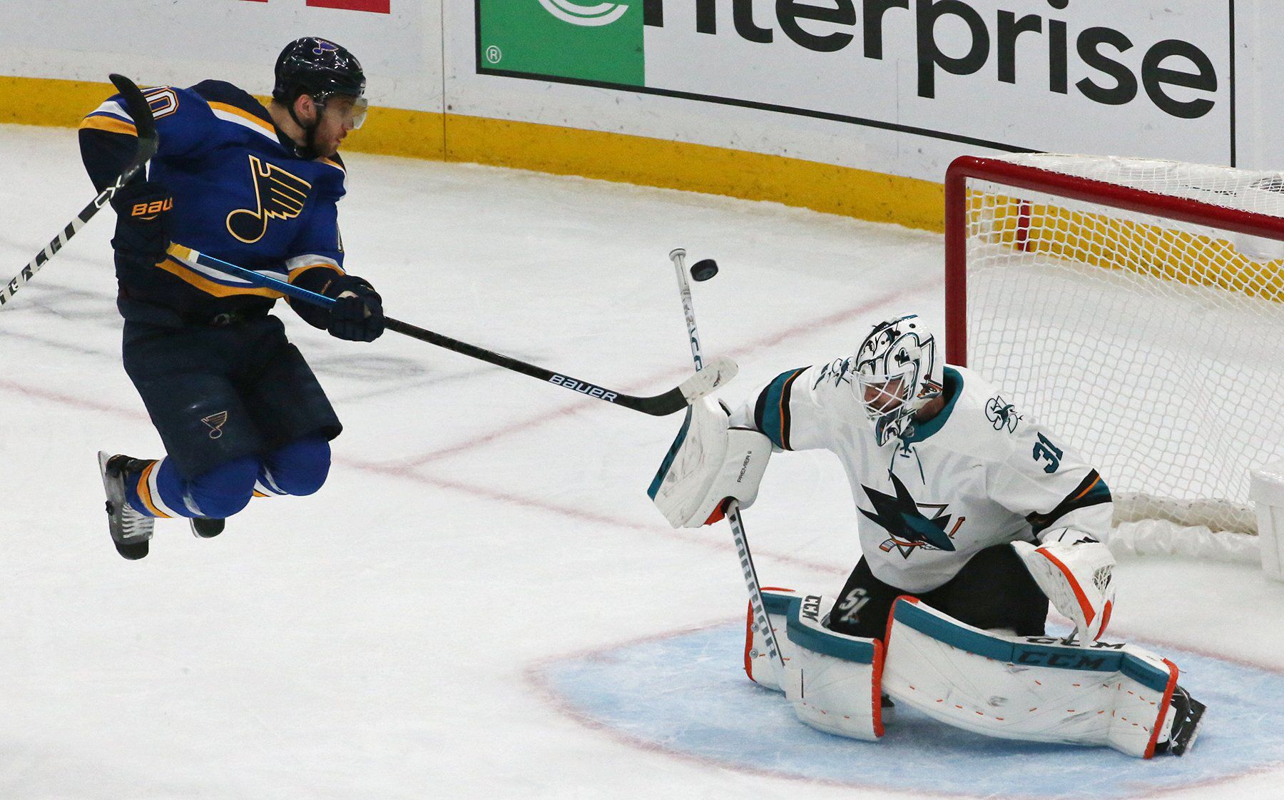 Blues and Sharks skate in game 4 of the semifinals
